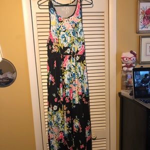 Floral maxi dress (brand new)